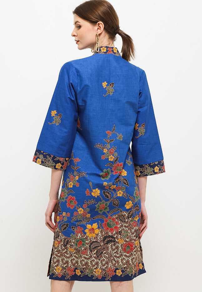 Kebaya Dress Batik Pesisiran 7/8-length Sleeves Tara+Tricot