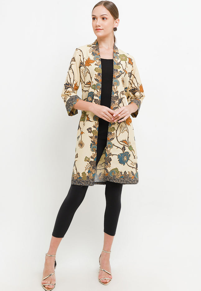 Kebaya Dress Batik Pesisiran 7/8-length Sleeves Tara+Tricot