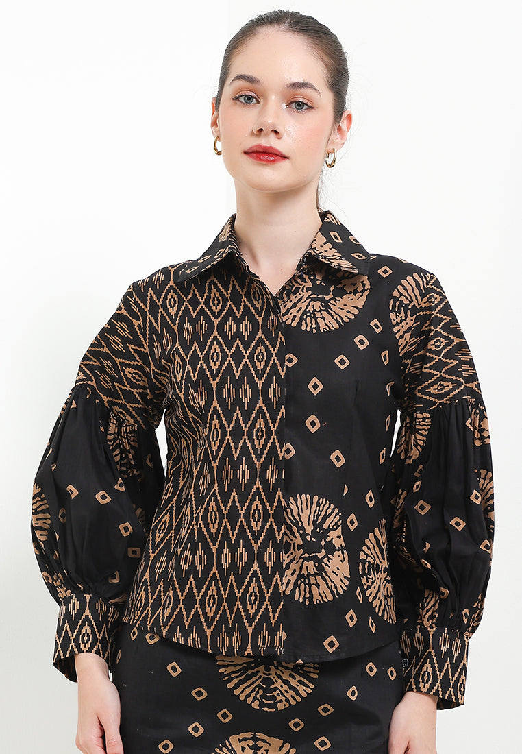 Woman's Shirt Trumpet/Sleeve Cut&Sew