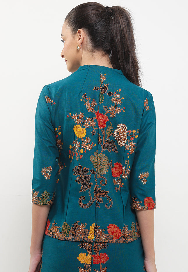 B.Swan-Necked 7/8-length Sleeves+Lining
