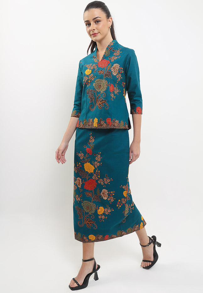 B.Swan-Necked 7/8-length Sleeves+Lining