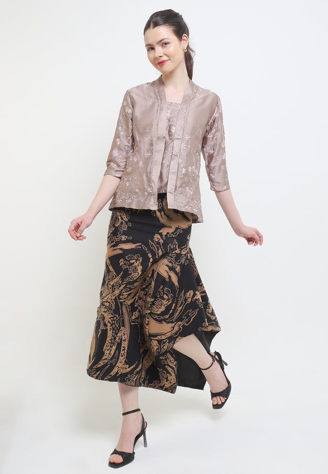 Kebaya Embroidered Regular 3/4-length Sleeves