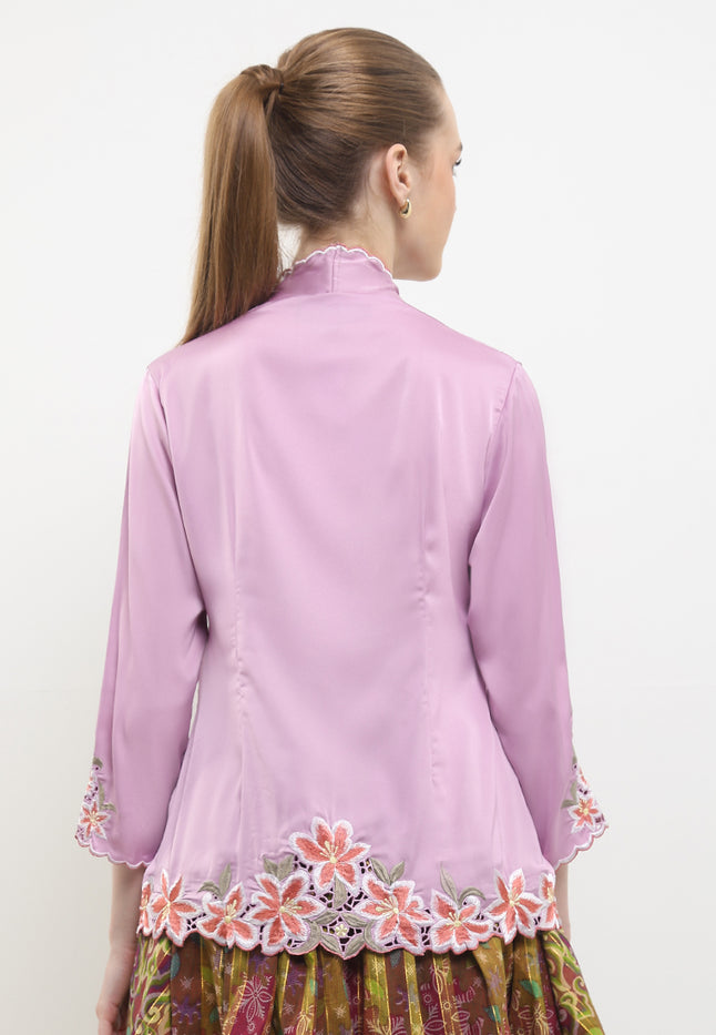 Embroidery-Manual Kebaya 7/8-Sleeve>Lily Eyelet