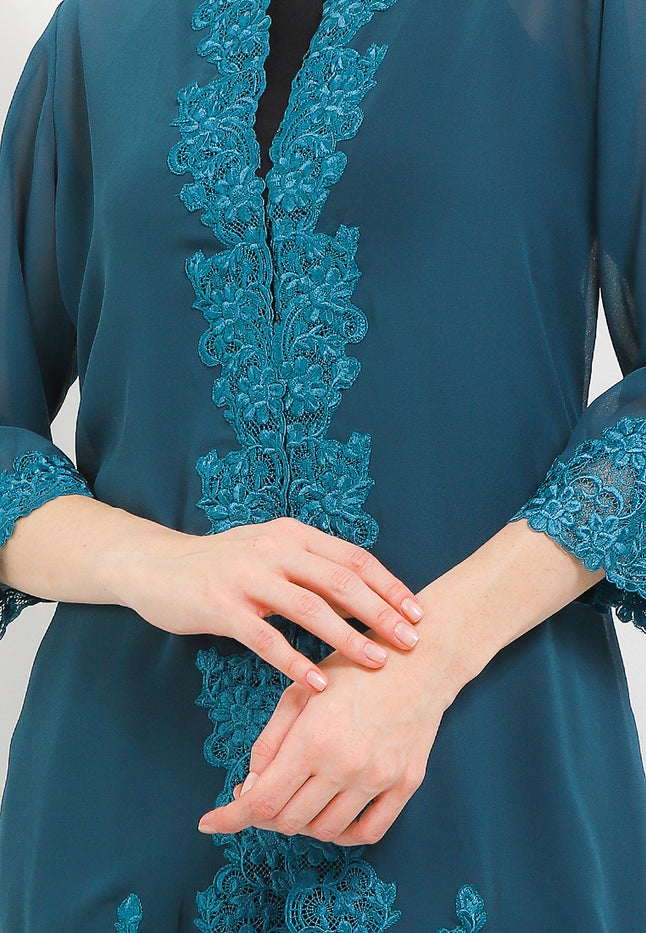 Embroidery Long Kebaya 7/8/Sleeve-Seret Pecah Kopi