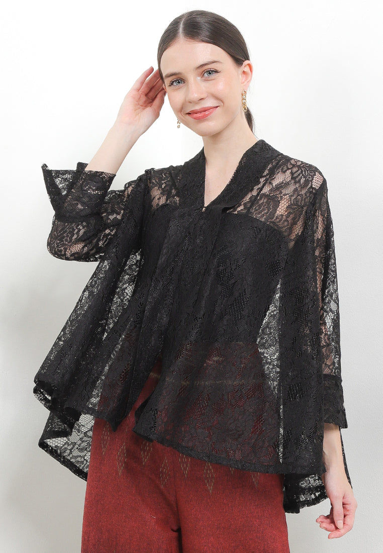 Kebaya Wenny 7/8-length Sleeves