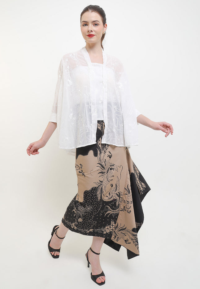 Kebaya Embroidered Weny-Kutu 7/8-length Sleeves