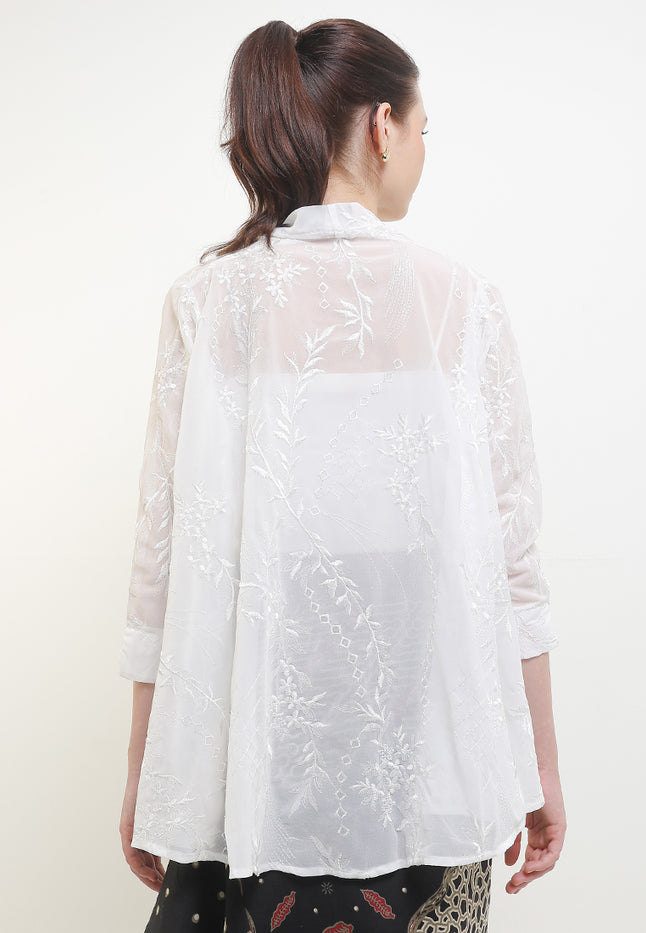 Kebaya Embroidered Weny-Kutu 7/8-length Sleeves