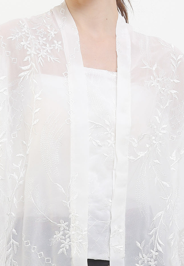 Kebaya Embroidered Weny-Kutu 7/8-length Sleeves