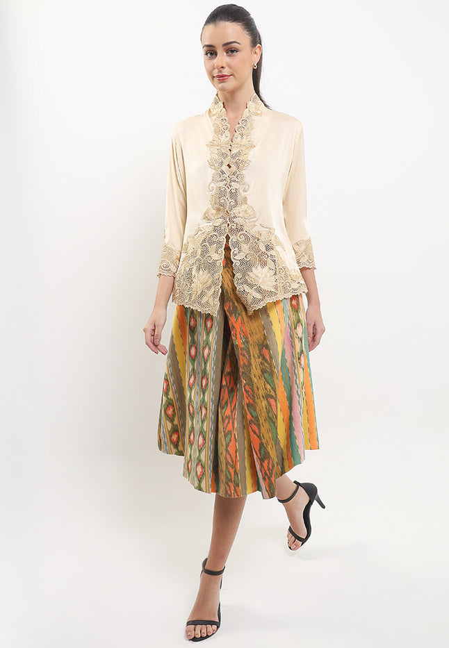 Embroidery Kebaya 7/8-Sleeve>LOTUS Unicolor
