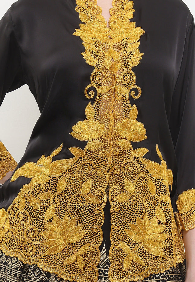 Embroidery Kebaya 7/8-Sleeve>LOTUS UniContrast