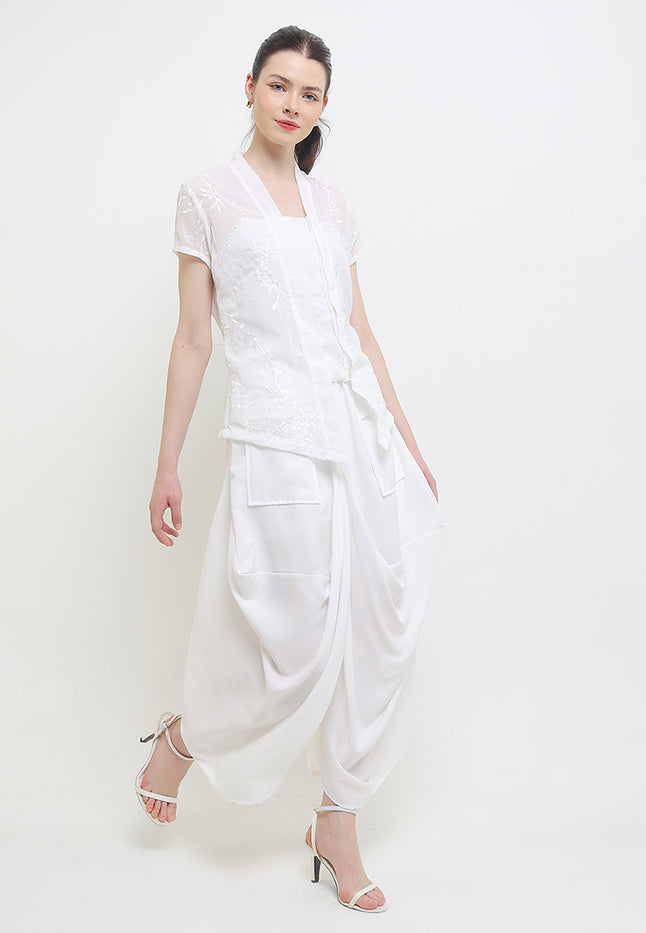 Kebaya Embroidered Kutu CAP-Sleeves