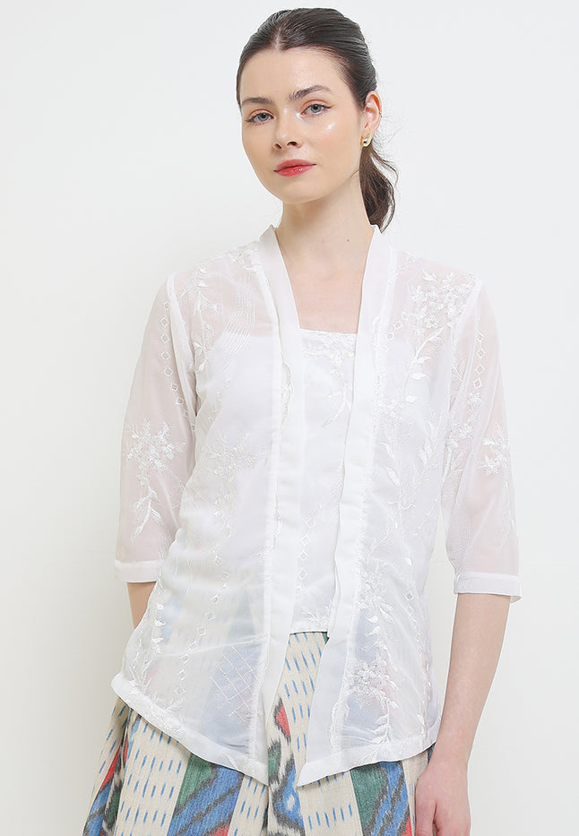 Kebaya Embroidered Kutu 3/4-length Sleeves