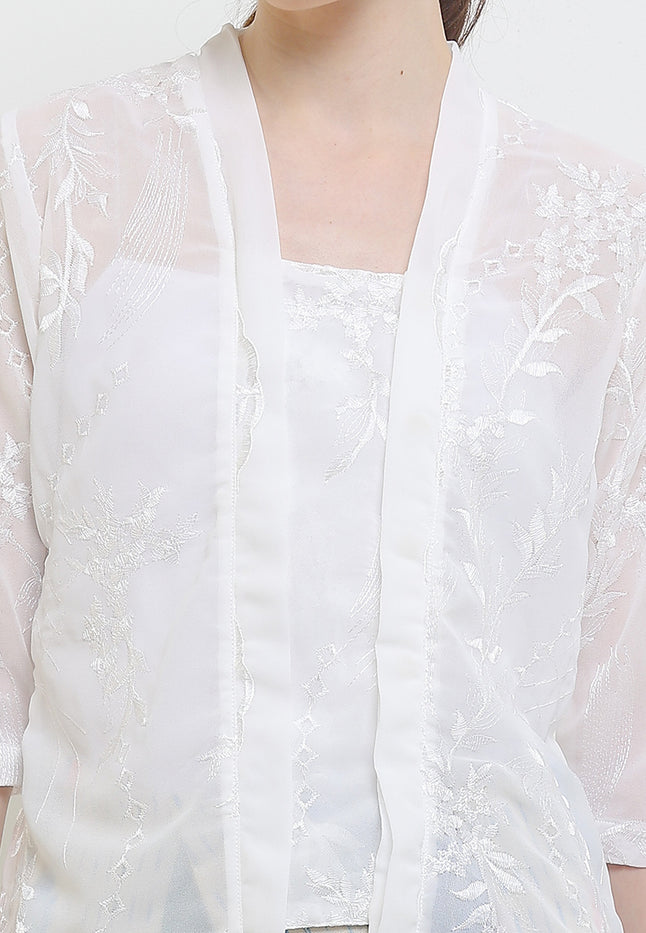 Kebaya Embroidered Kutu 3/4-length Sleeves