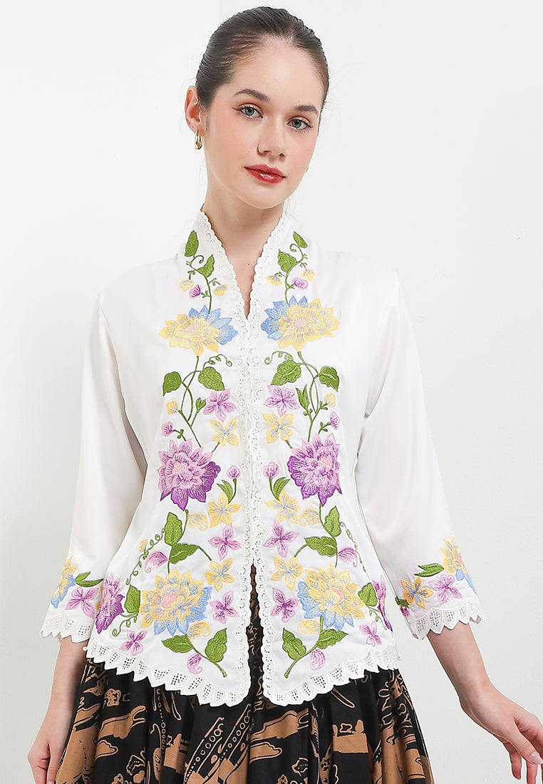 Embroidery Manual Kebaya 7/8-Sleeve>Splash Floral