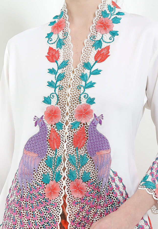 Embroidery Kebaya 7/8-Sleeve>Peacock Colored
