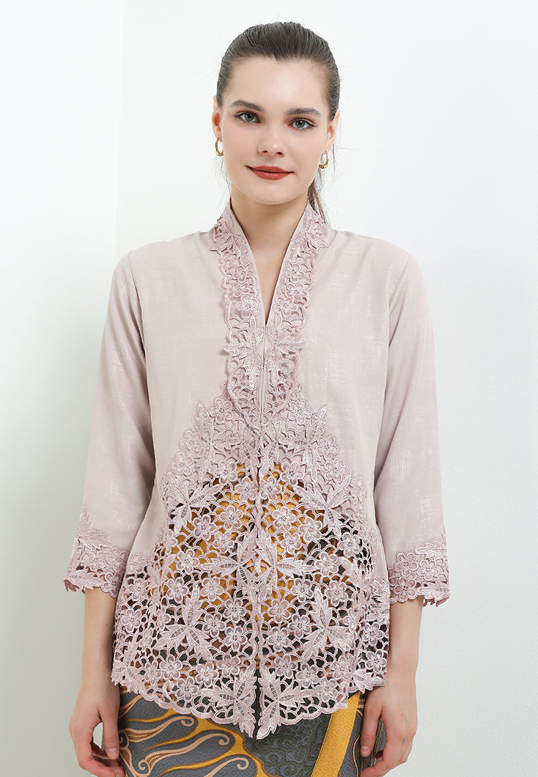 Embroidery Kebaya 7/8-Sleeve>Pepaya Leaves