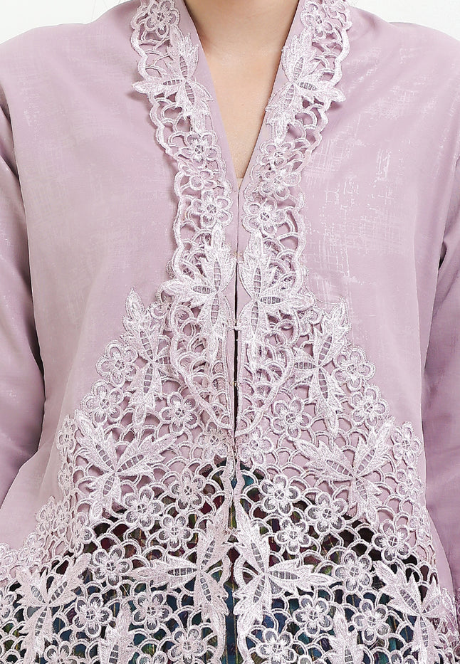 Embroidery Kebaya 7/8-Sleeve>Pepaya Leaves