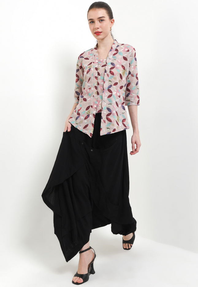 Kebaya Kutu Baru 3/4-length Sleeves