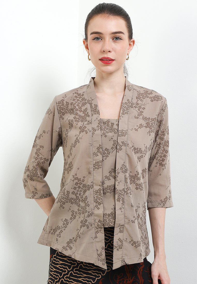 Kebaya Kutu Baru 3/4-length Sleeves