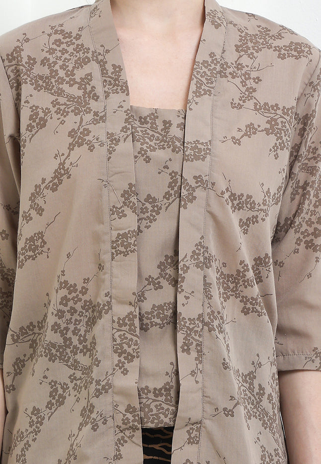 Kebaya Kutu Baru 3/4-length Sleeves