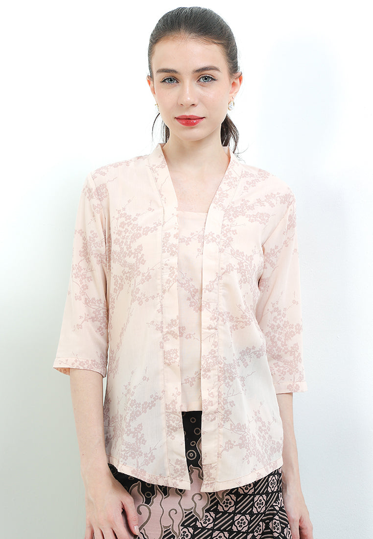 Kebaya Kutu Baru 3/4-length Sleeves