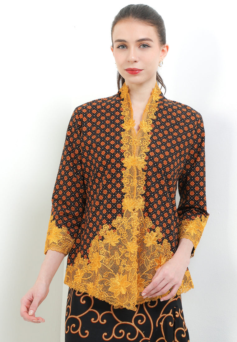 Embroidery Kebaya 7/8-Sleeve>Rancang Sirih