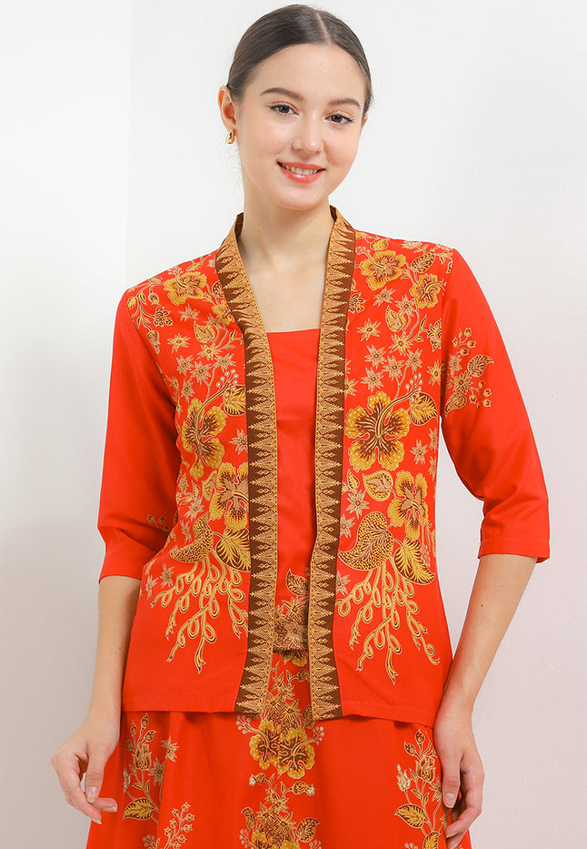 Kebaya Batik Classic Regular 3/4-Length Sleeves