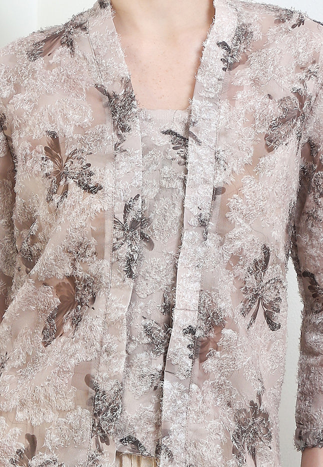 Kebaya Kutu Baru 7/8-length Sleeves