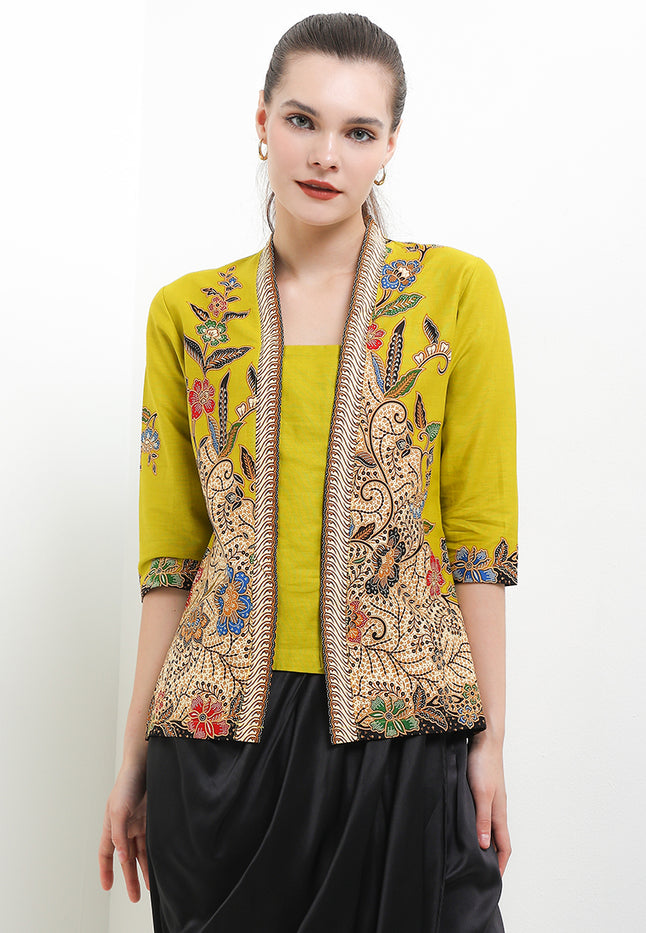 Kebaya Batik Regular 3/4-Sleeve