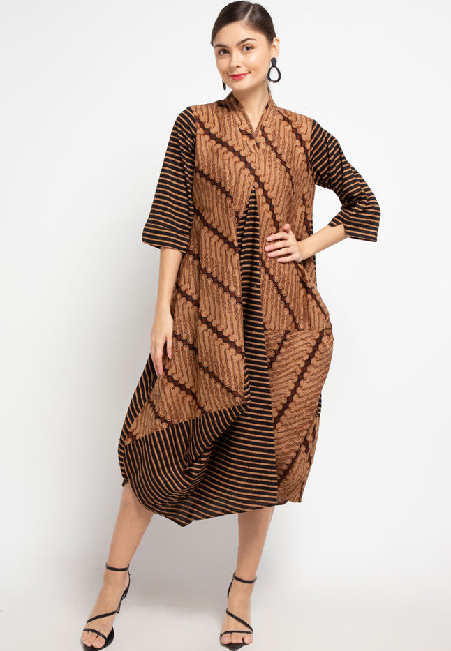 Asymmetric Dress V-Double 3/4-length Sleeves Tara Cut&Sew+Lining