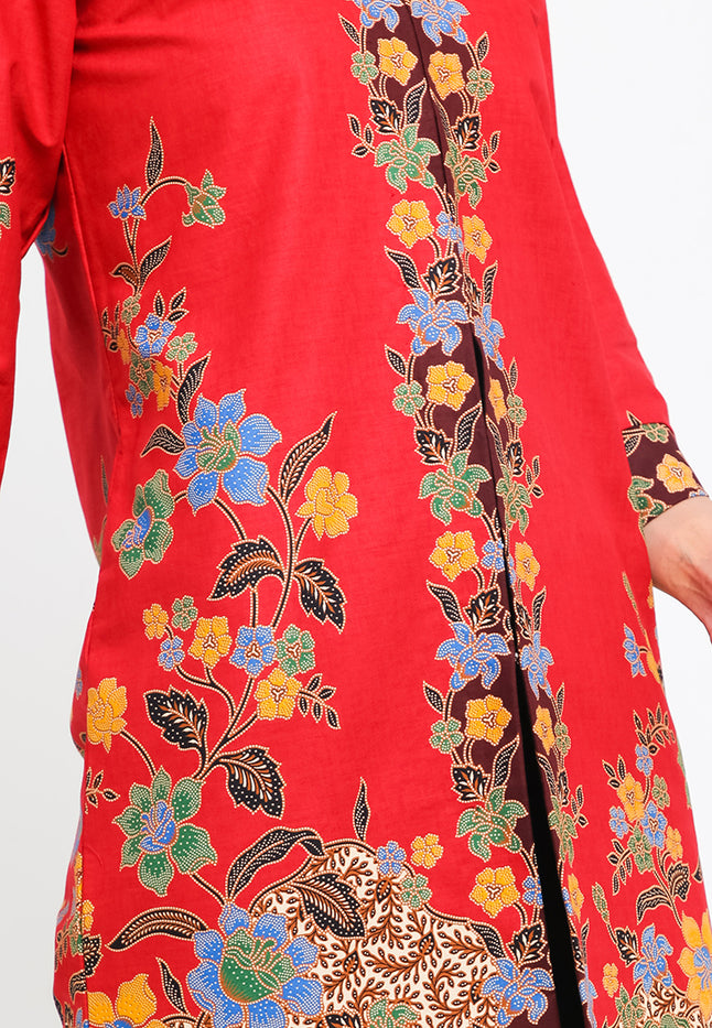 Kebaya Dress Batik Pesisiran 7/8-length Sleeves Tara+Tricot