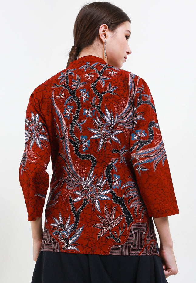 Kebaya Batik Classic 7/8-length Sleeves