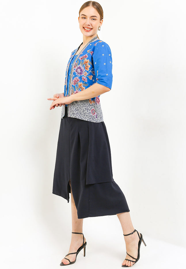 Kebaya Classic Regular Batik Pesisiran 3/4-length Sleeves