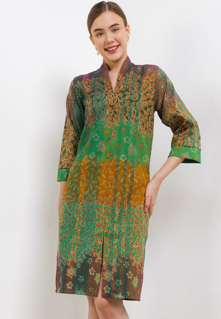 Kebaya Dress Tenun Batik Pesisiran 7/8-length Sleeves Tara+Tricot