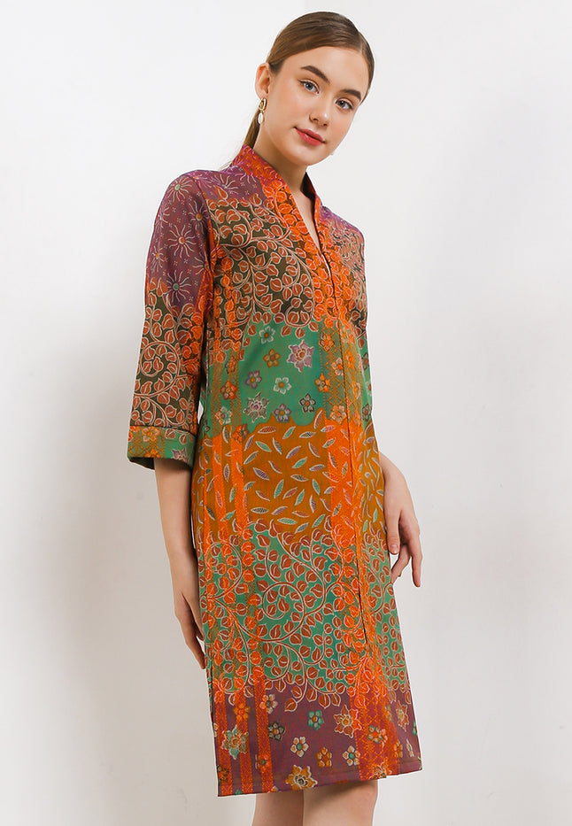 Kebaya Dress Tenun Batik Pesisiran 7/8-length Sleeves Tara+Tricot