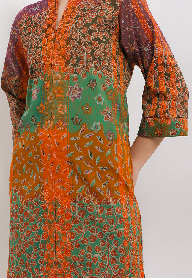 Kebaya Dress Tenun Batik Pesisiran 7/8-length Sleeves Tara+Tricot