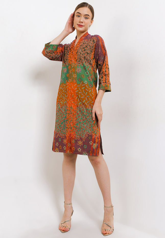 Kebaya Dress Tenun Batik Pesisiran 7/8-length Sleeves Tara+Tricot