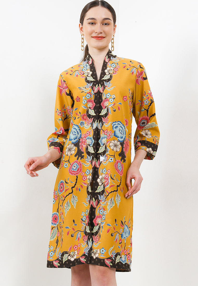 Kebaya Dress Batik Pesisiran 7/8-length Sleeves Tara+Tricot
